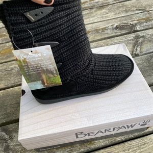 BRAND NEW BLACK KNIT BEARPAW BOOTS